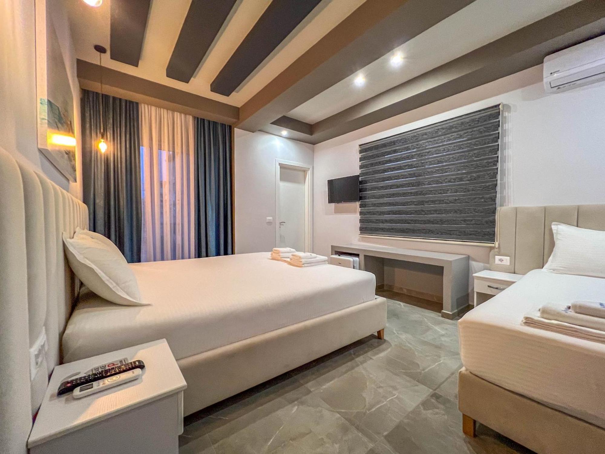 Rumani 3 Islands Hotel คซามิล ภายนอก รูปภาพ